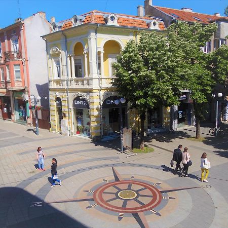 Hostel Compass Burgas City Exterior foto