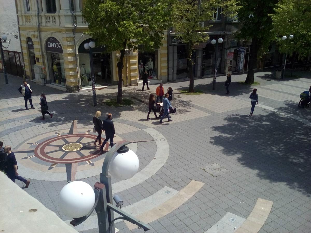 Hostel Compass Burgas City Exterior foto