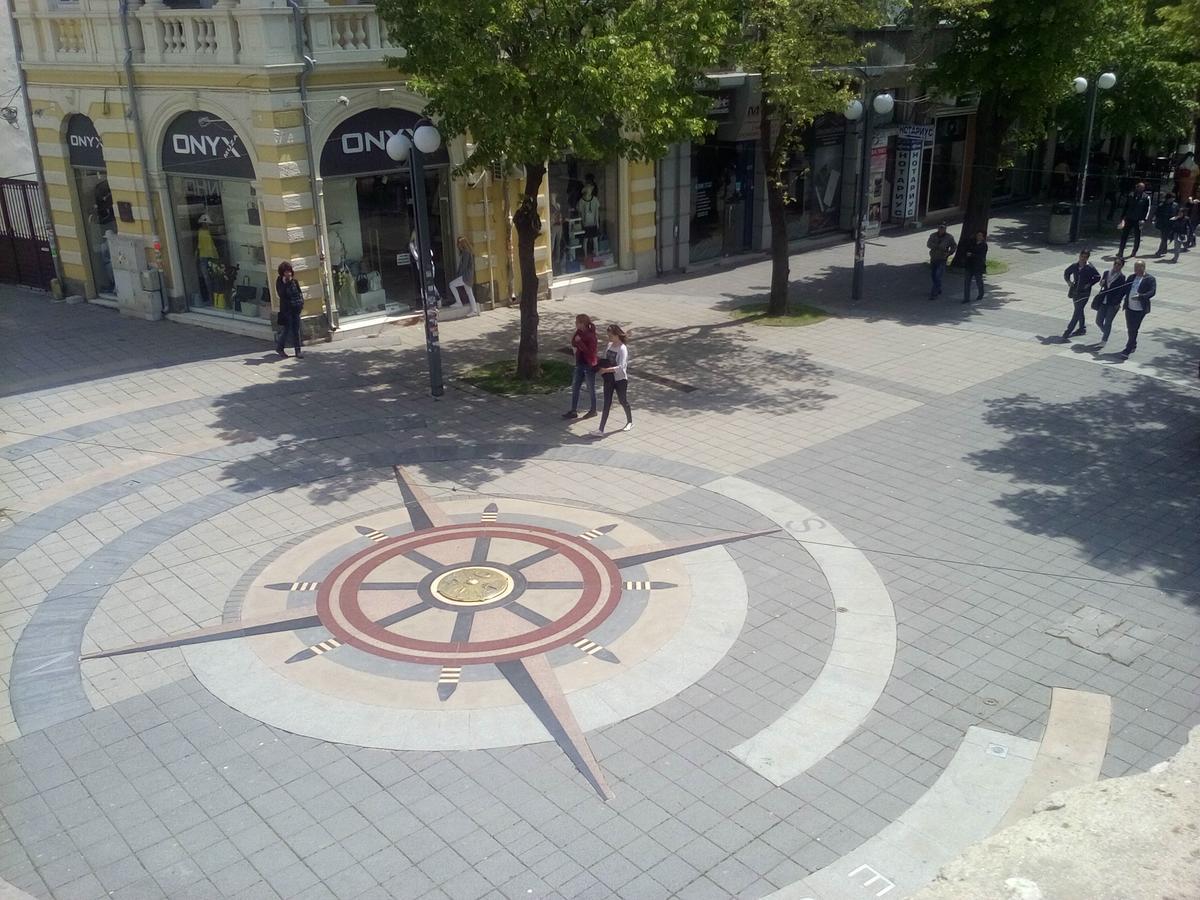 Hostel Compass Burgas City Exterior foto